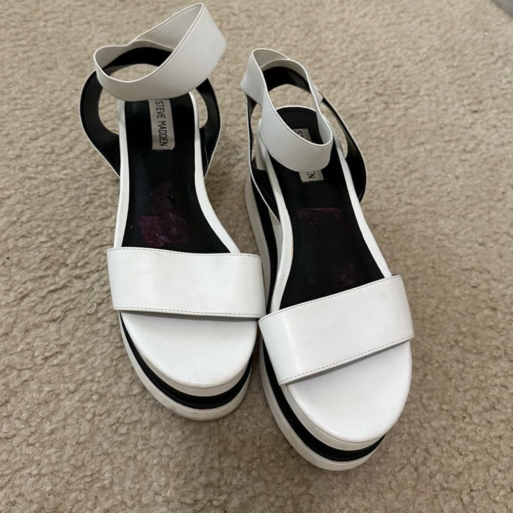 Steve Madden White and black Goth platform sandals - Picture 3 of 11